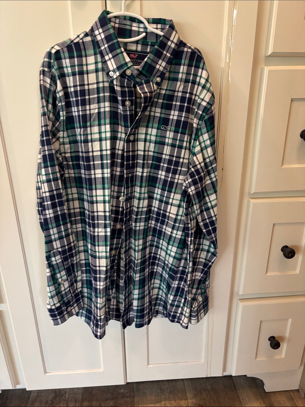 NWOT Vineyard Vines Plaid Button-Down Shirt in Navy, Green & White